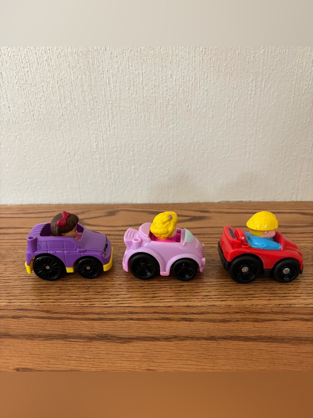 FISHER PRICE Mattel Little People Wheelies Lot of 3 Toy Cars - Picture 2 of 9